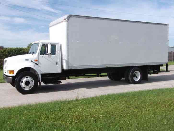 International 4700 (2001)