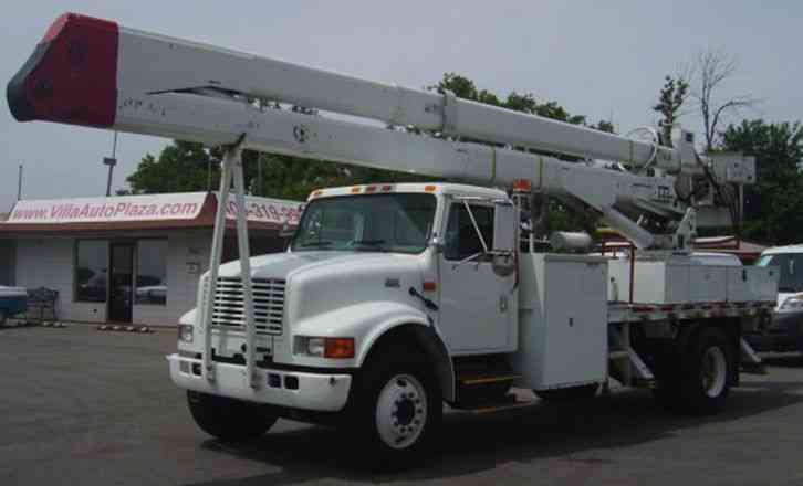 International 4700 DT466E (2001)