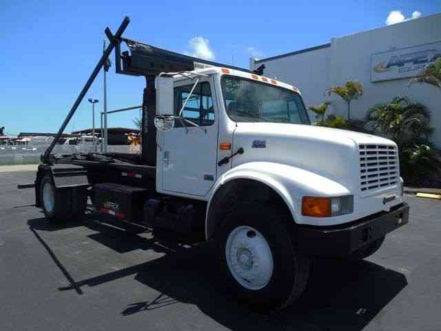 International 4700 (2001)