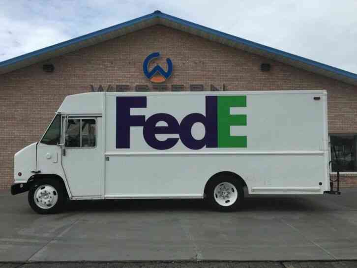 International P1000 Fedex Truck Step Van (2001)