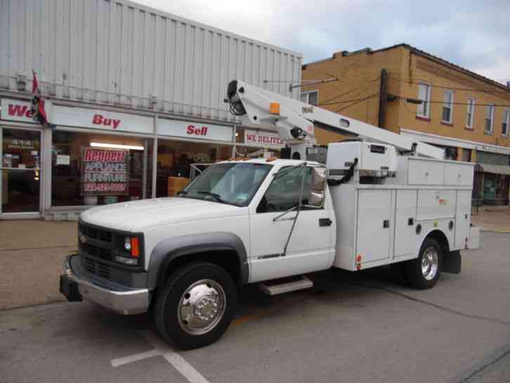 Chevrolet C-3500HD SERVICE BUCKET TELSTA BOOM TRUCK (2002)