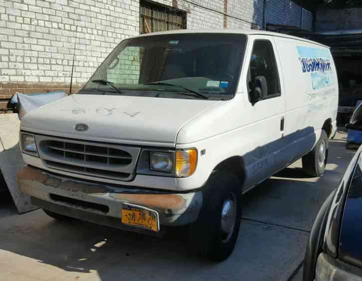 Ford E-250 (2002)