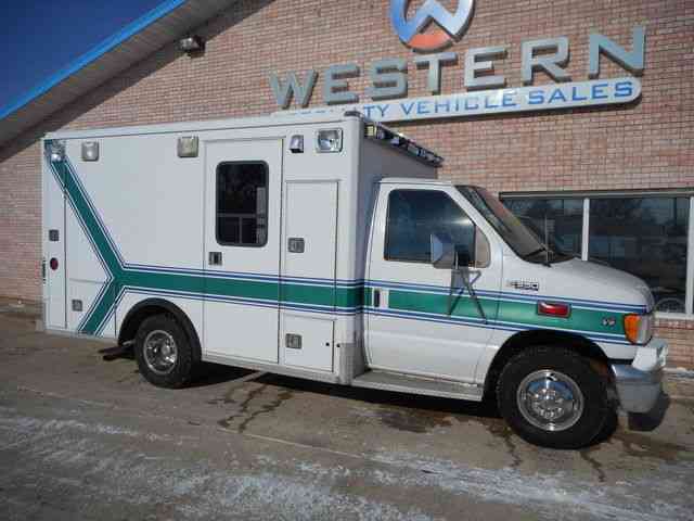 Ford Ambulance (2002)