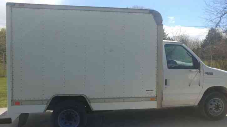 Ford E350 Super Duty (2002)