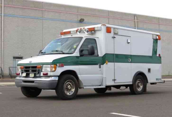 Ford E350 (2002)