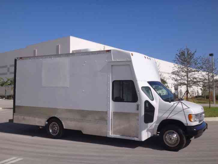 Ford E450 Commercial Cutaway 14' Step Van (2002)