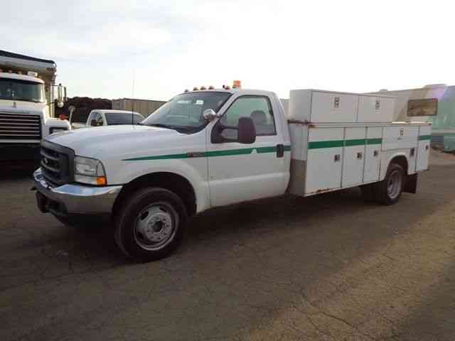 FORD F550 SERVICE UTILITY TRUCK (2002)