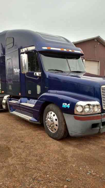 FREIGHTLINER CENTURY CLASS (2002)