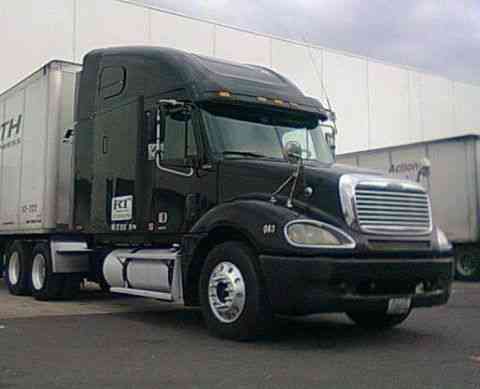 Freightliner COLUMBIA (2002)