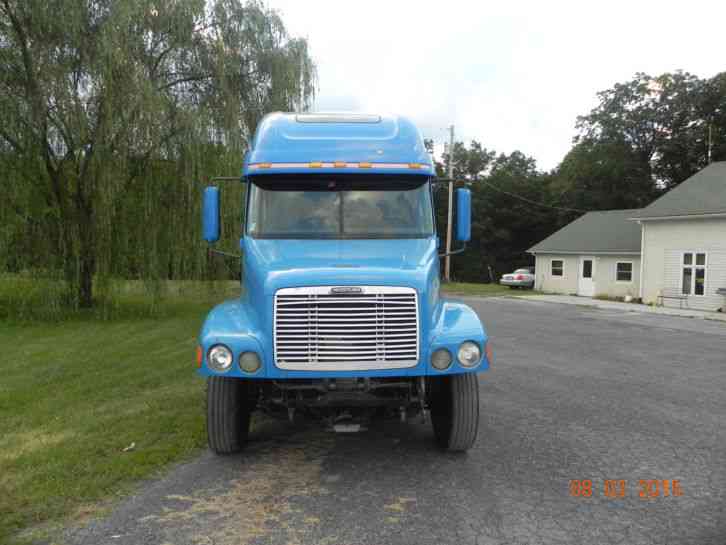 Freightliner CST120 (2002)