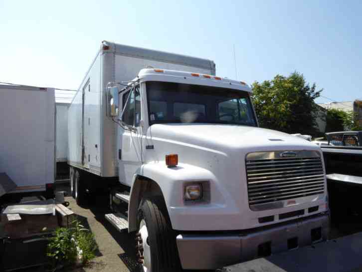 Freightliner FL80 (2002)