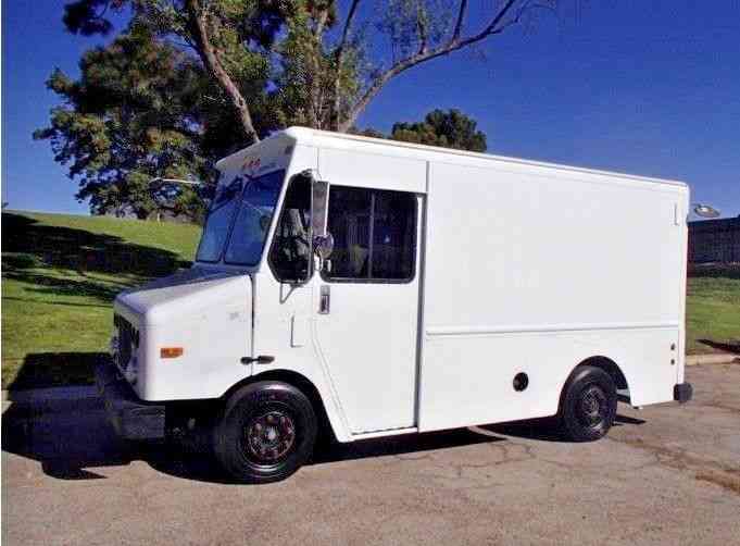 Freightliner MT45 (2002)