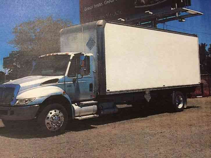 International 4400 (2002)