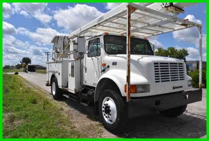 International 4700 (2002)