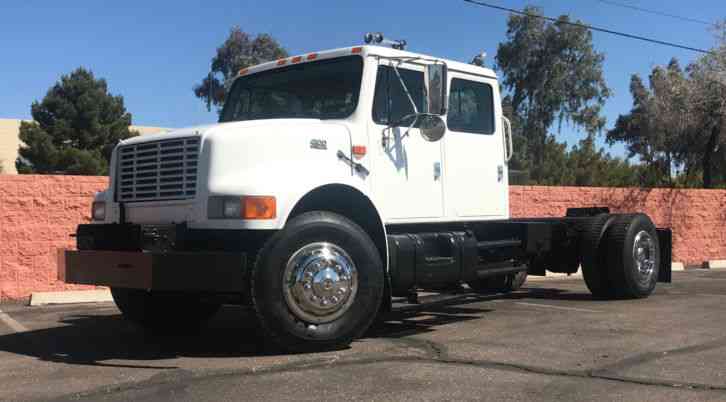 International 4900 (2002)