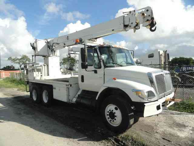 International 7400 (2002)