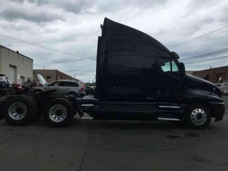 Kenworth T2000 (2002)