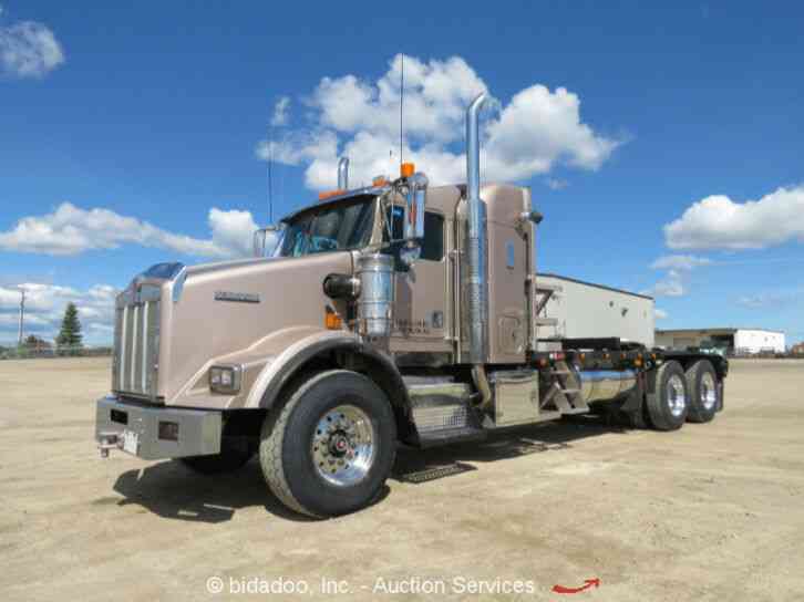 Kenworth T800B (2002)