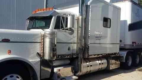 Peterbilt 379 EXHD (2002)