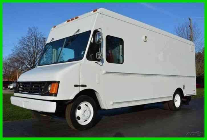 Workhorse P Series Step Van / Food Truck (2002)