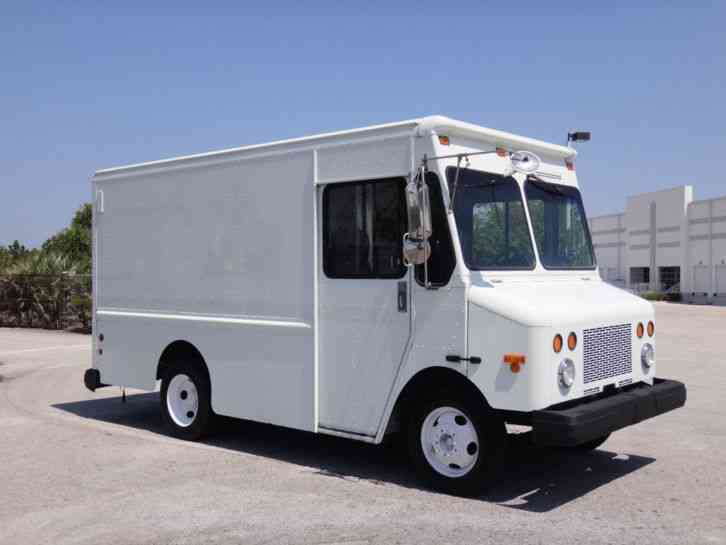 Workhorse P42 Step Van (2002)