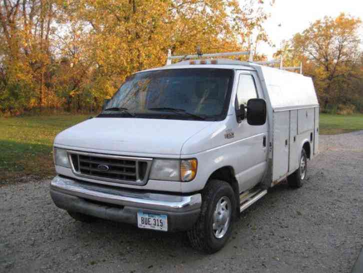 Ford E-350 (2003)