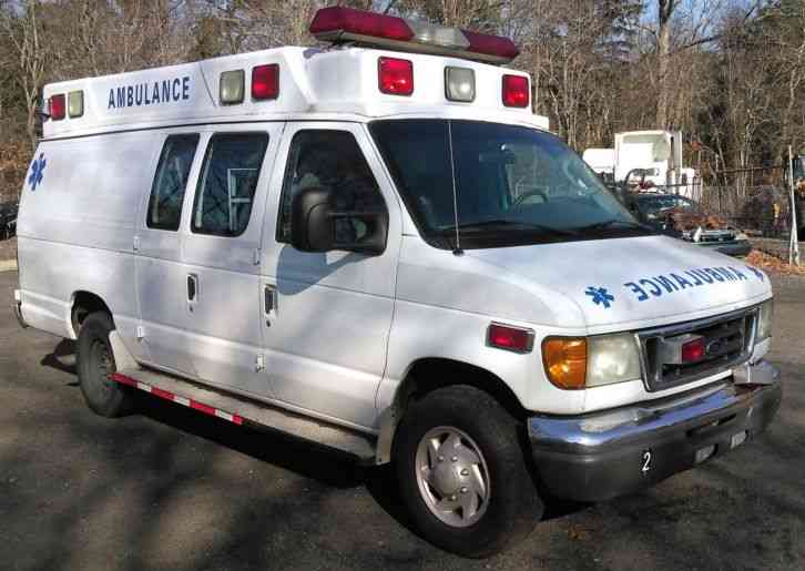 Ford E-350 (2003)