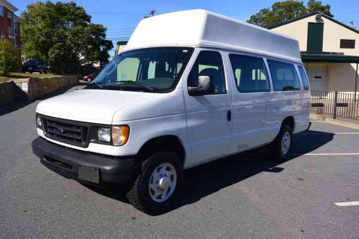 Ford E250 (2003)