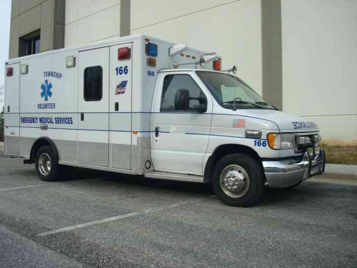 Ford E450 WHEELED COACH POWERSTROKE AMBULANCE (2003)