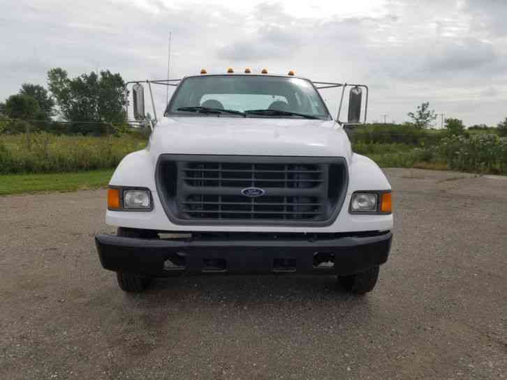 FORD F-650 (2003)