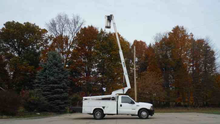 Ford F350 BUCKET TRUCK BOOM (2003)