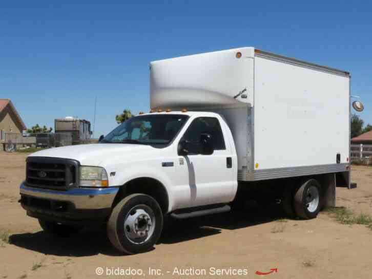 Ford F-550 Box Truck (2003)