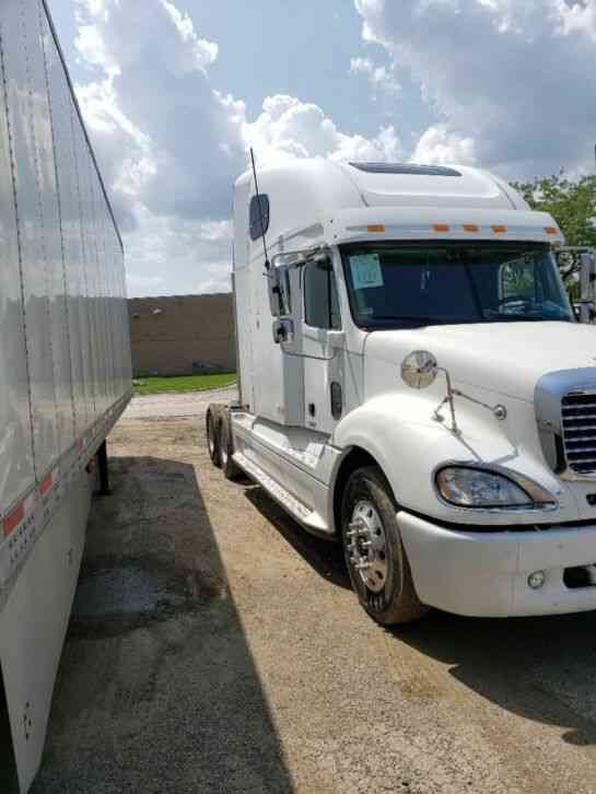 Freightliner Columbia (2003)