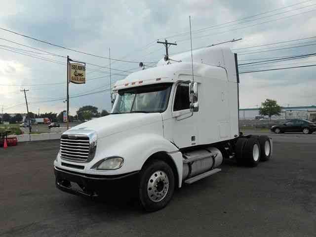 Freightliner COLUMBIA (2003)