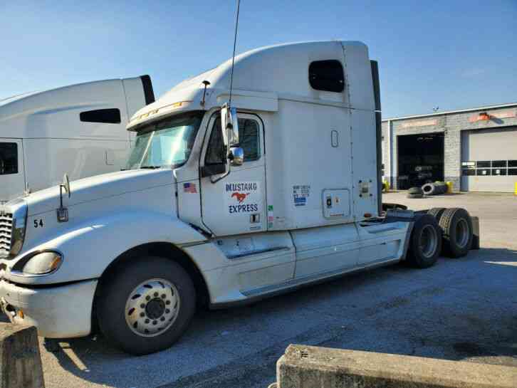 Freightliner Columbia (2003)