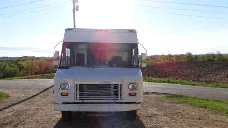 Freightliner Step Van Food Truck Delivery Van (2003)