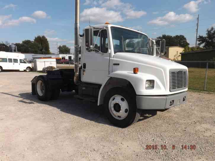 Freightliner FL 70 (2003)