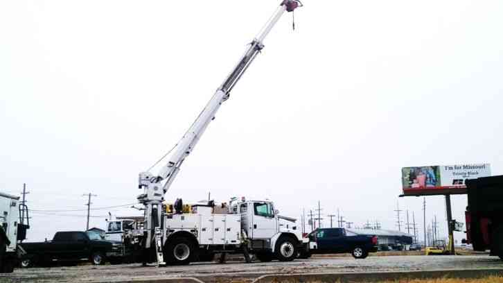 Freightliner FL80 Digger Derrick / Crane / Boom Truck (2003)