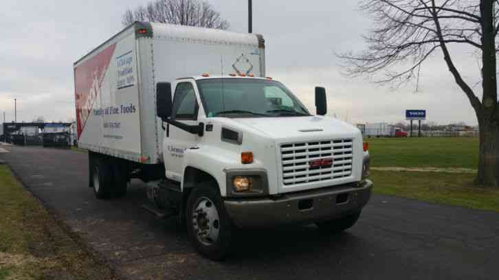 GMC Turbo Diesel C7500 Box Truck Under CDL 18ft Box (2003)