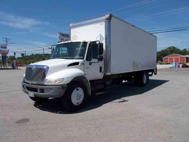 International 4300 (2003)