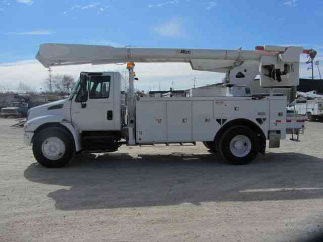 International 4400 (2003)