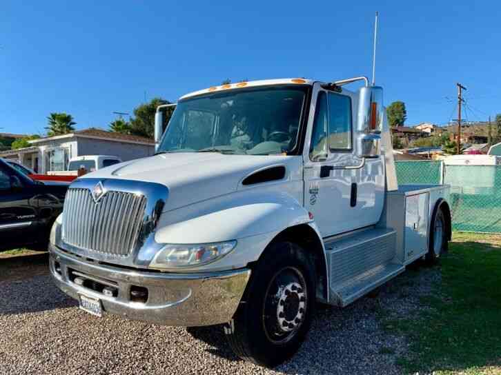 International 4400 (2003)