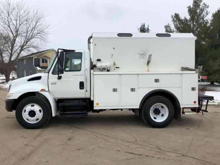 International 4400 (2003) : Utility / Service Trucks