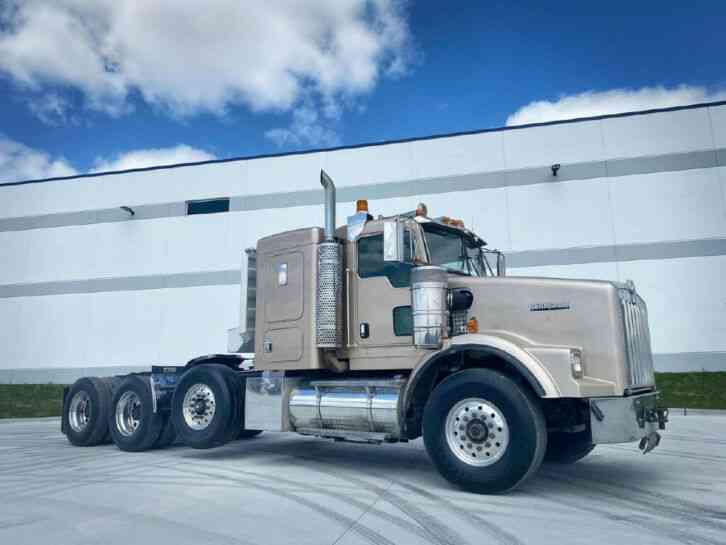 Kenworth T800 (2003)