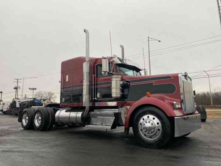 Kenworth W900 (2003)