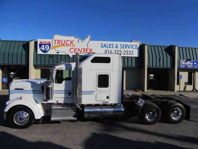 Kenworth W900L -- (2003)