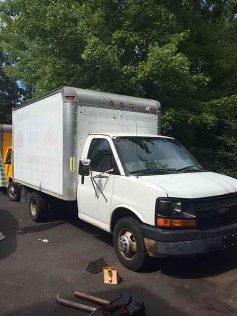 Chevrolet Express 3500 (2004)