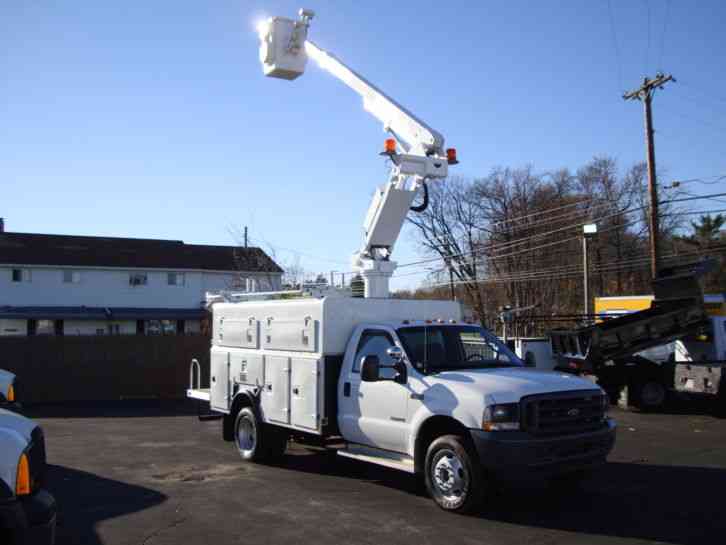 Ford F-550 ALTEC 37 BUCKET (2004)