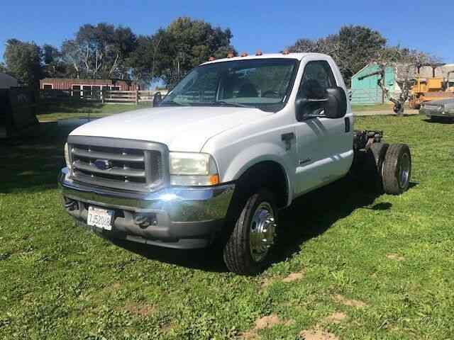 Ford F550 XL Cab Chassis 4WD (2004)
