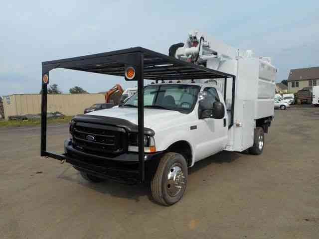 Ford F550 4x4 BUCKET BOOM CHIPPER DUMP TRUCK DIESEL (2004)